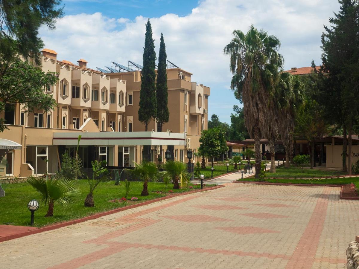Alexius Beach Hotel Бельдібі Екстер'єр фото